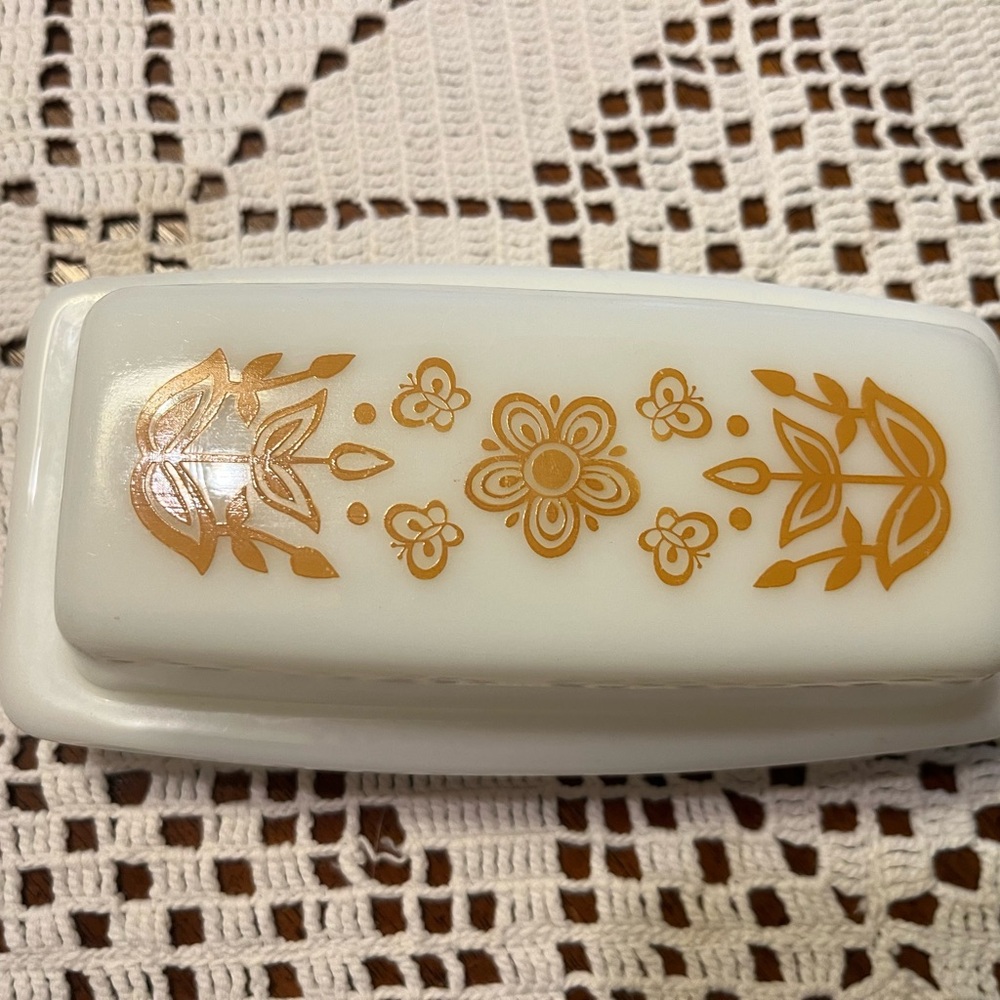 Vintage 1960’s Pyrex butter dish yellow butterflies